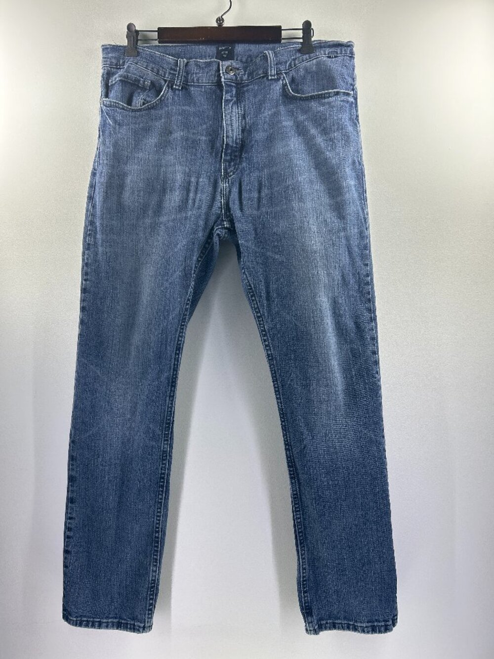 Nautica Men's Straight Fit Stretch Jeans Medium Wash 36/32
